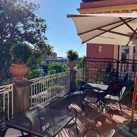 The Secret Garden Relais