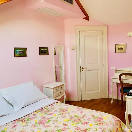Hotel The Secret Garden Relais 3*
